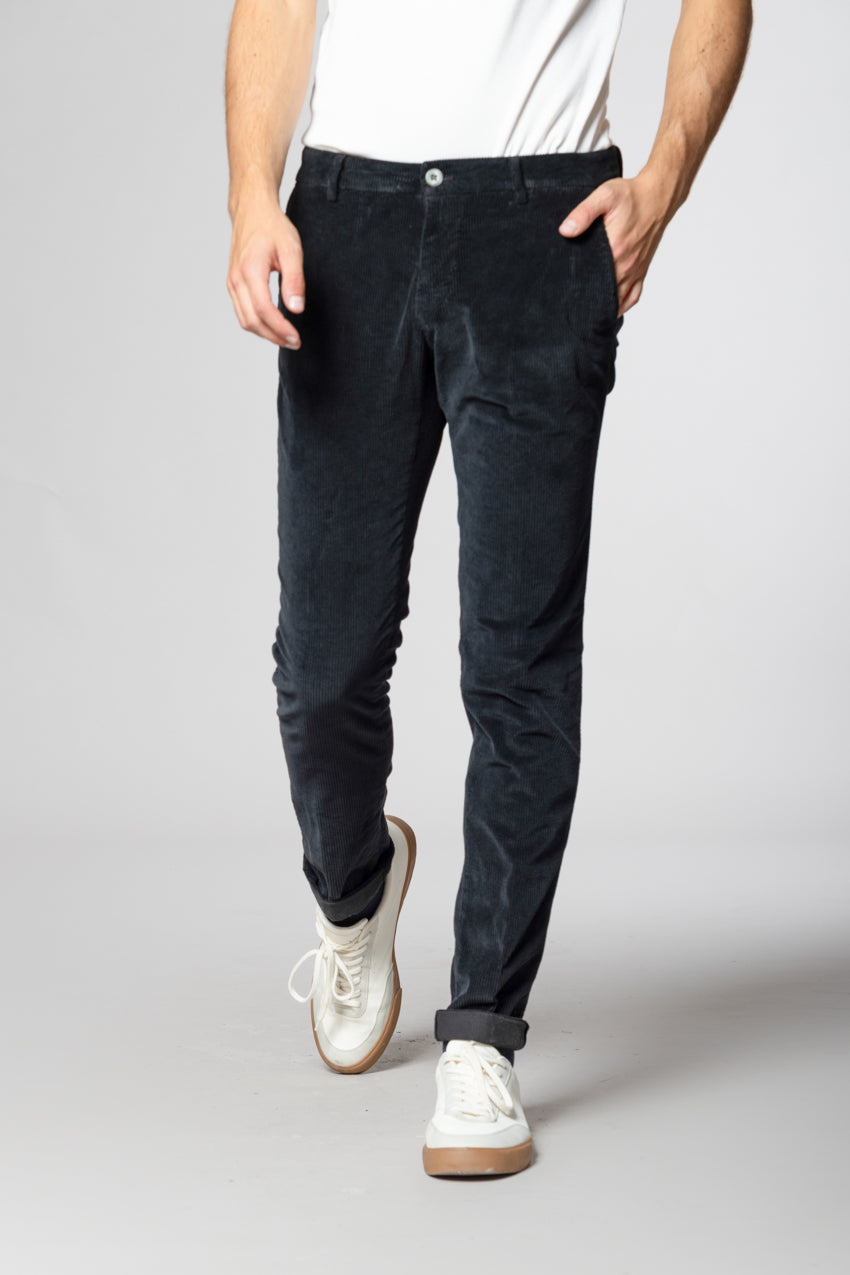 Milano men's chino pants in 500-line corduroy extra slim fit