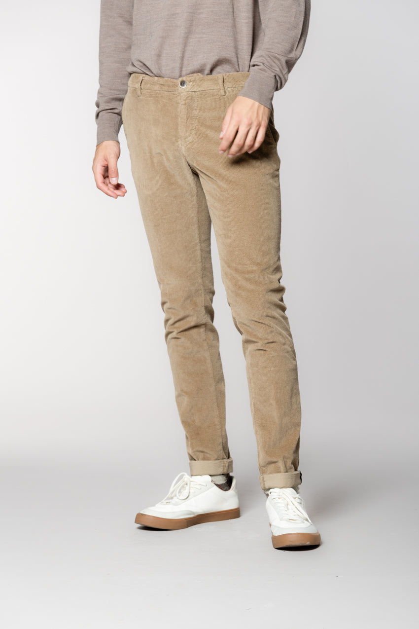 Milano men's chino pants in 500-line corduroy extra slim fit