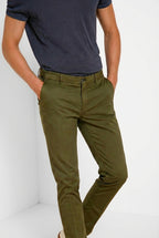 Milano pantalone chino uomo in gabardina stretch extra slim fit ①