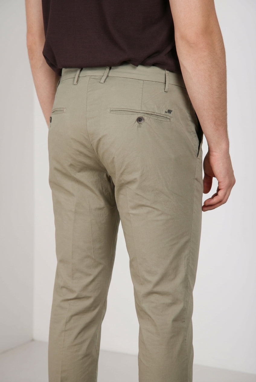 Milano pantalon chino homme en gabardine stretch extra slim fit ①
