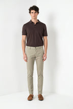 Milano pantalon chino homme en gabardine stretch extra slim fit ①