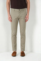 Milano pantalon chino homme en gabardine stretch extra slim fit ①