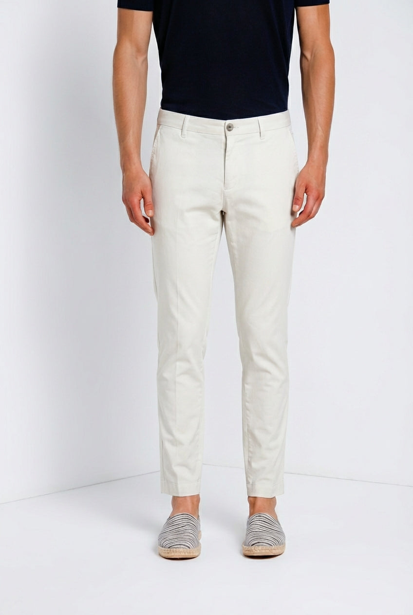 Milano pantalone chino uomo in gabardina stretch extra slim fit ①
