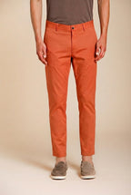 Milano pantalon chino homme en gabardine stretch extra slim fit ①