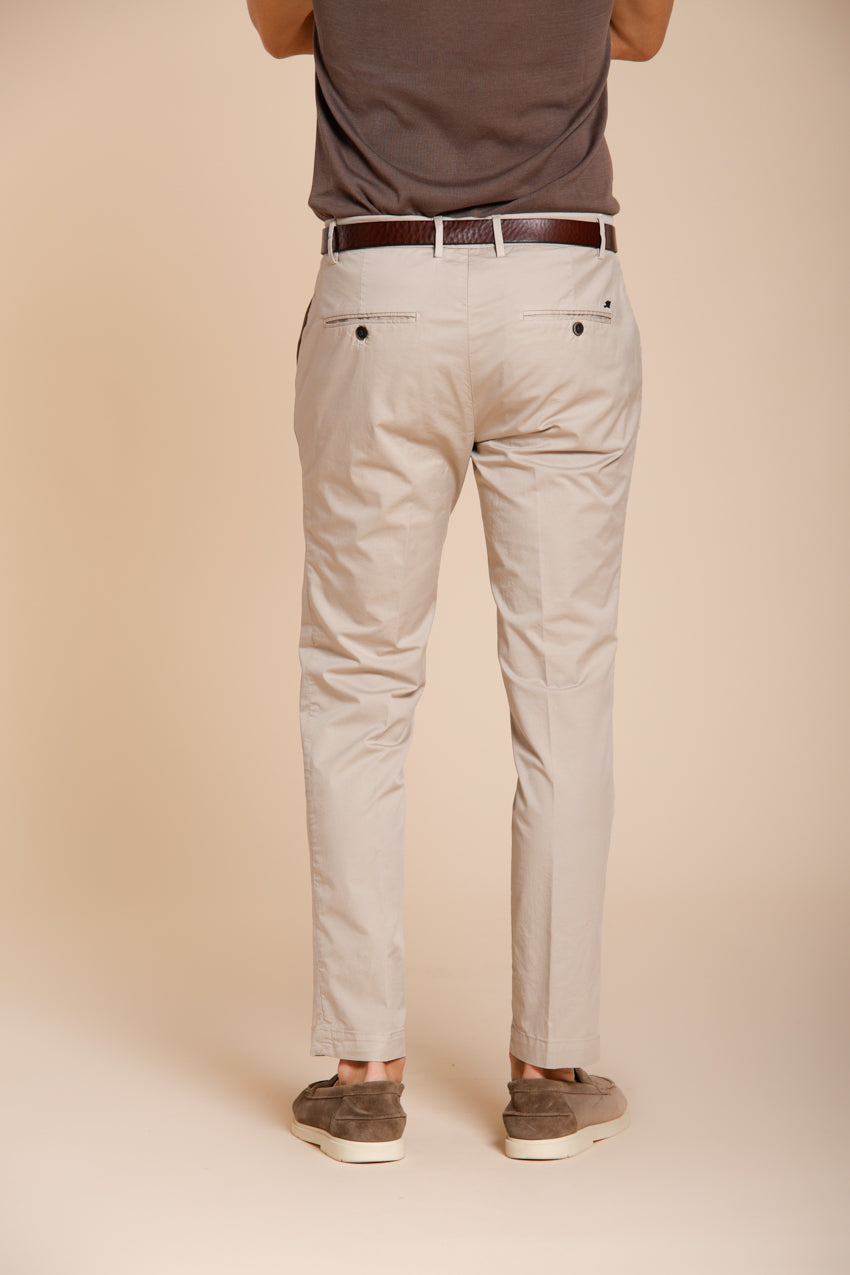 Milano pantalone chino uomo in gabardina stretch extra slim fit ①