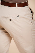 Milano pantalone chino uomo in gabardina stretch extra slim fit ①