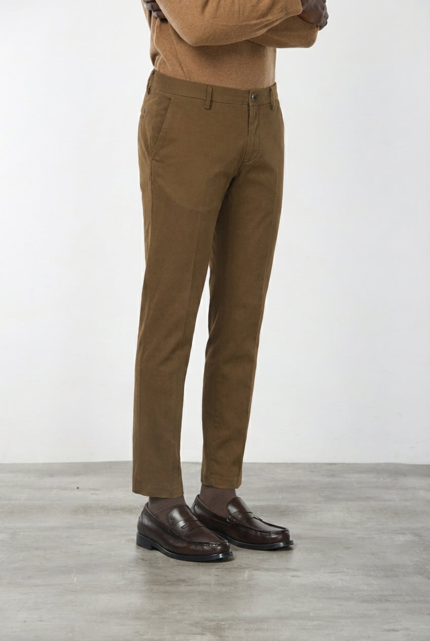 Milano chino pants for men in stretch gabardine, extra slim fit ①