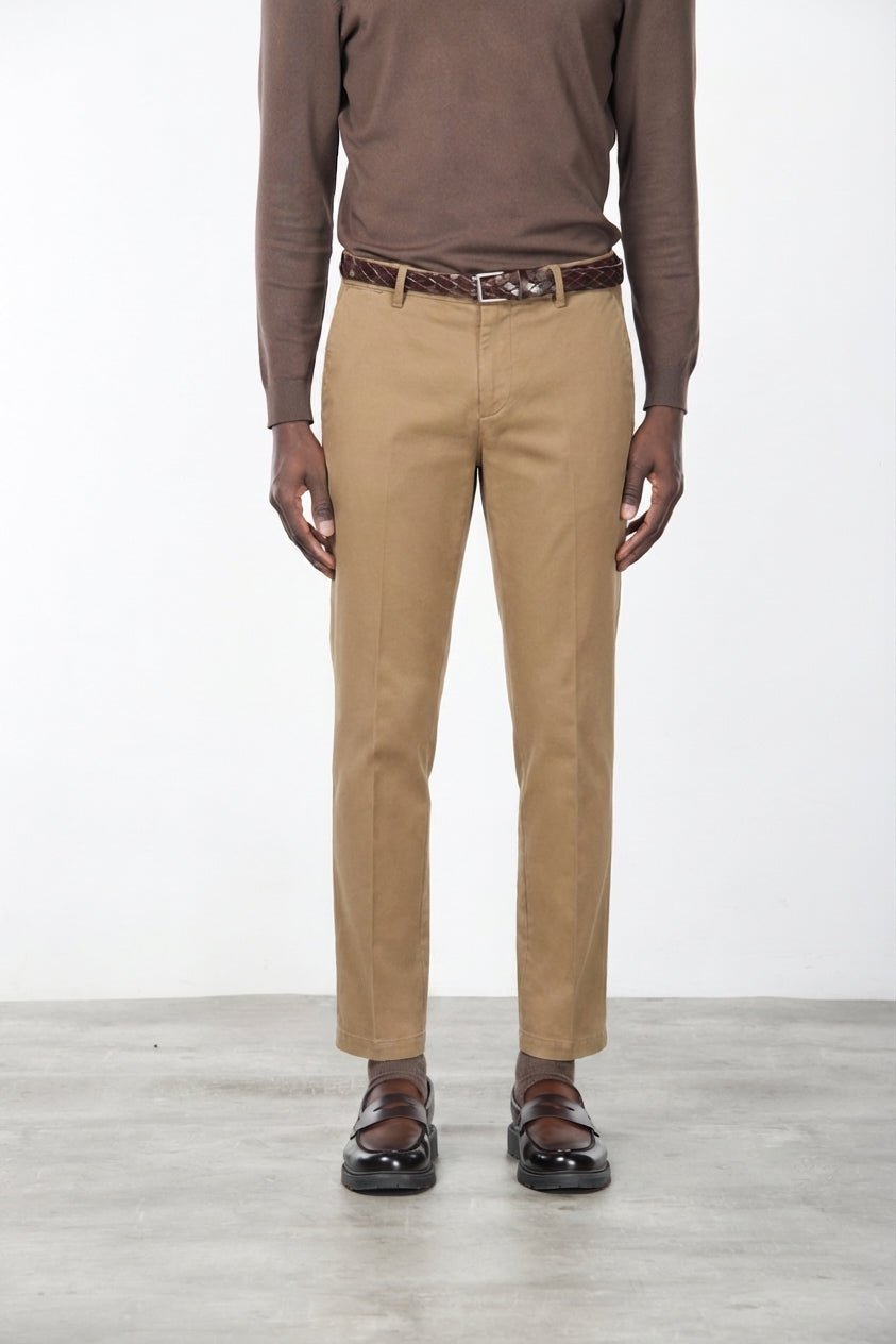 Milano pantalone chino uomo in gabardina stretch extra slim fit ①