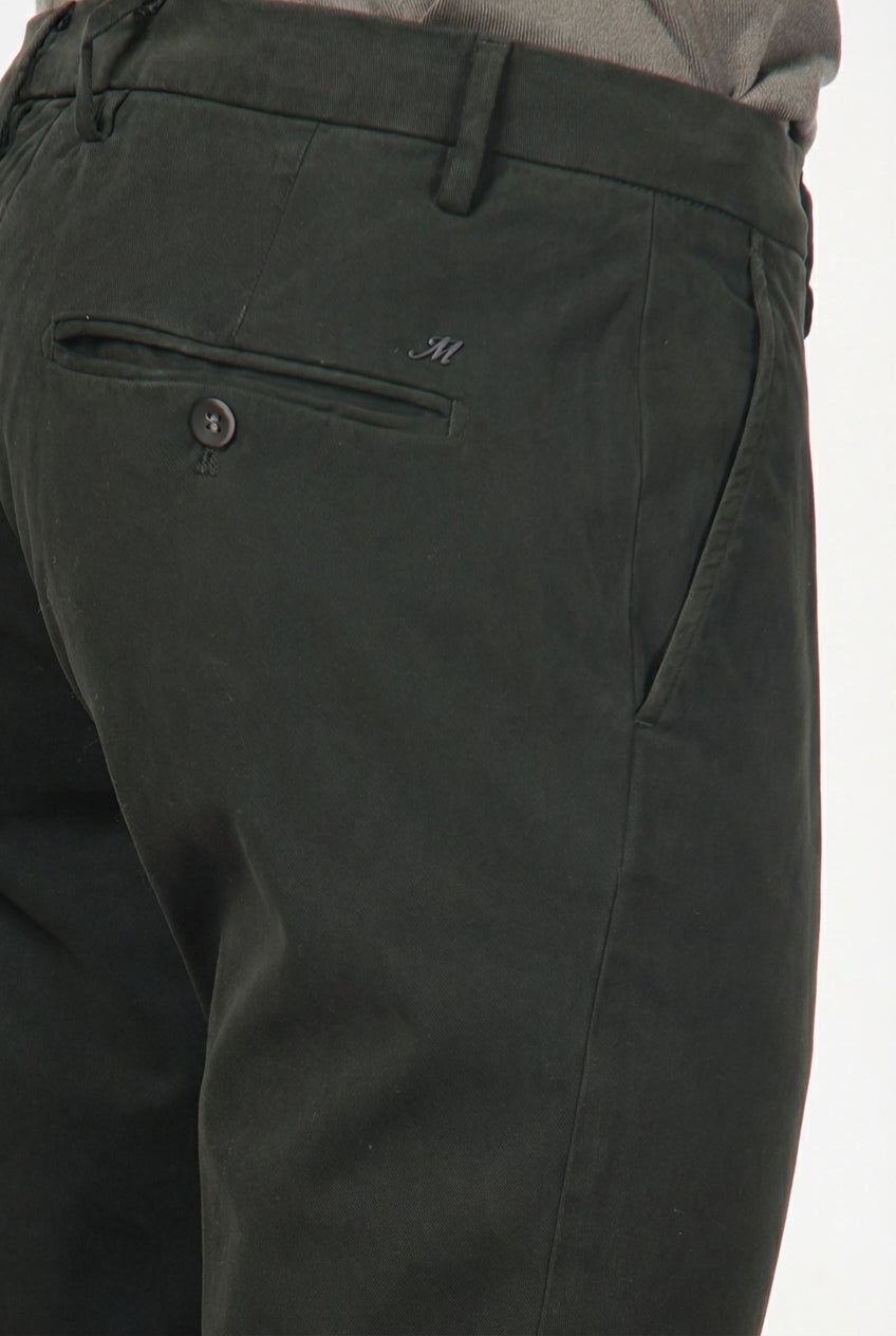 Milano men’s chino pants in stretch gabardine, extra slim fit ①