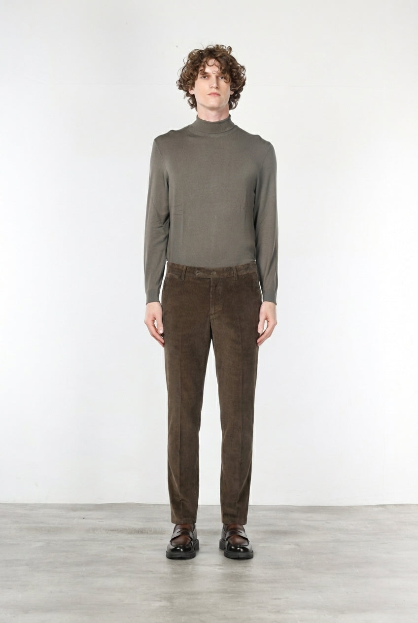 Milano men’s chino pants in 500-wale corduroy, extra slim fit ①