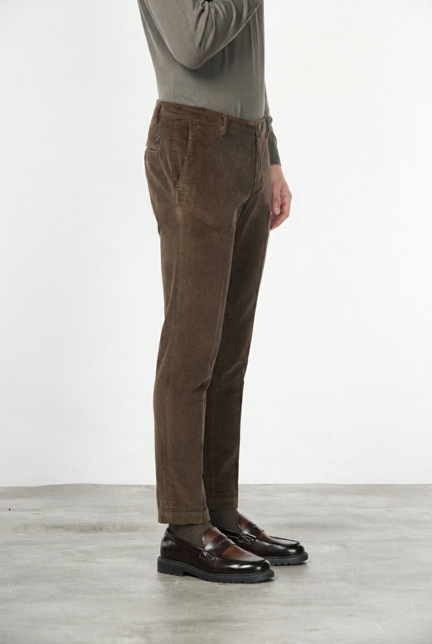 Milano pantalone chino uomo in velluto 500 righe extra slim fit ①