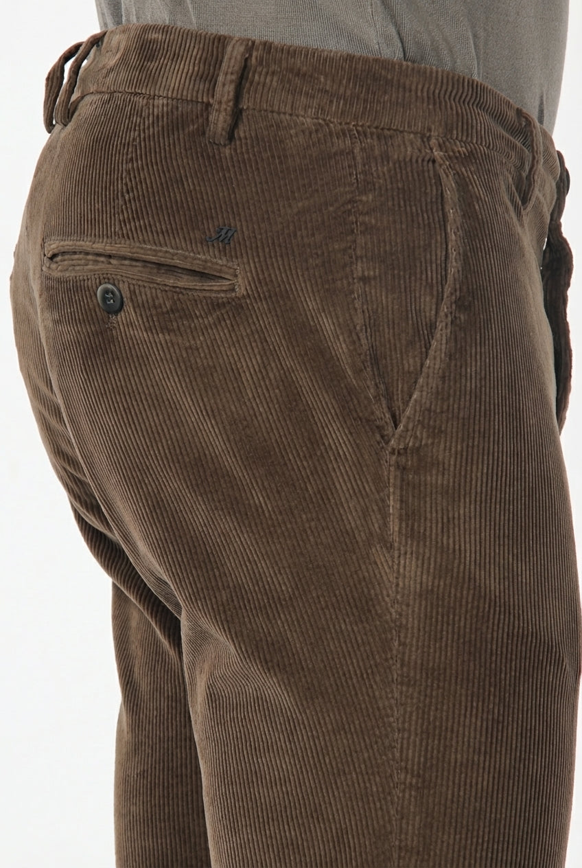 Milano men’s chino pants in 500-wale corduroy, extra slim fit ①