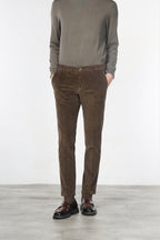 Milano pantalone chino uomo in velluto 500 righe extra slim fit ①