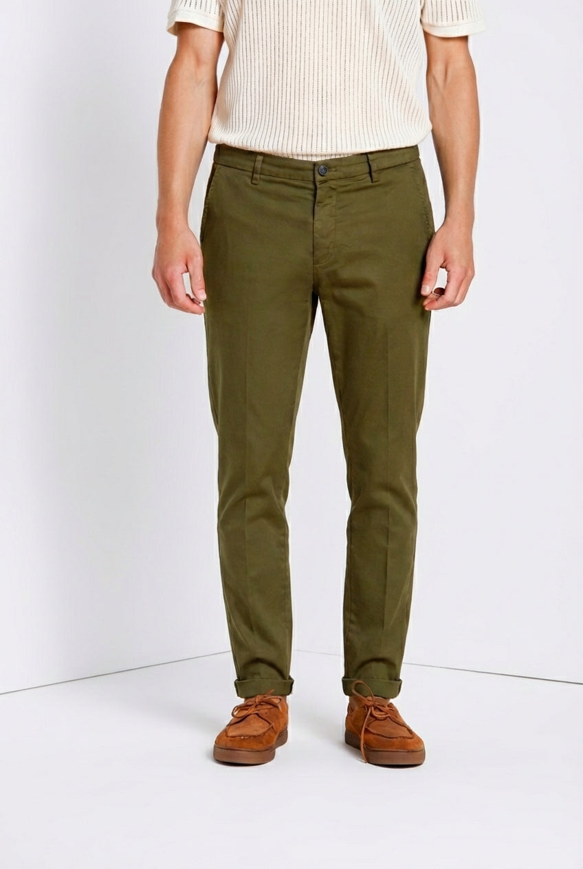 The men's chino pant, model Osaka – Mason's