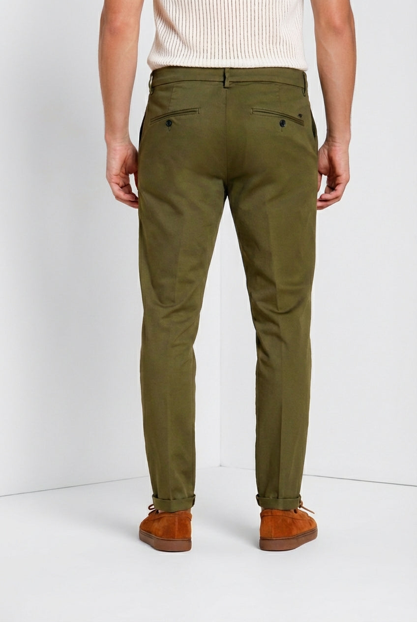 Osaka pantalone chino uomo in tricotina fine di cotone e lyocell carrot fit