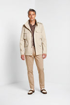 Osaka pantalone chino uomo in tricotina fine di cotone e lyocell carrot fit