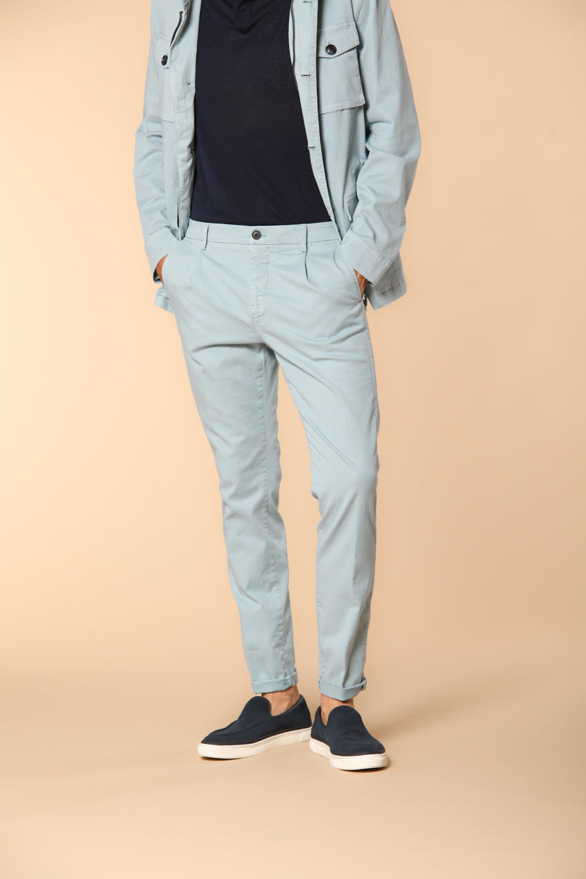 Osaka 1 Pinces pantalone chino uomo in twill di cotone e lyocell carrot fit