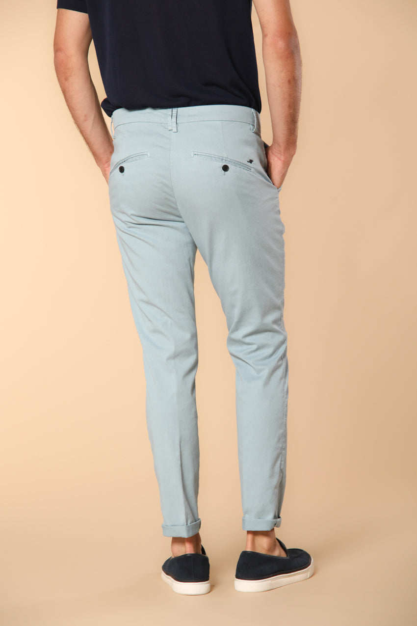 Osaka 1 Pinces pantalone chino uomo in twill di cotone e lyocell carrot fit