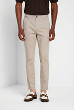 Osaka 1 Pinces men's chino pants in cotton and silk satin carrot fit ①