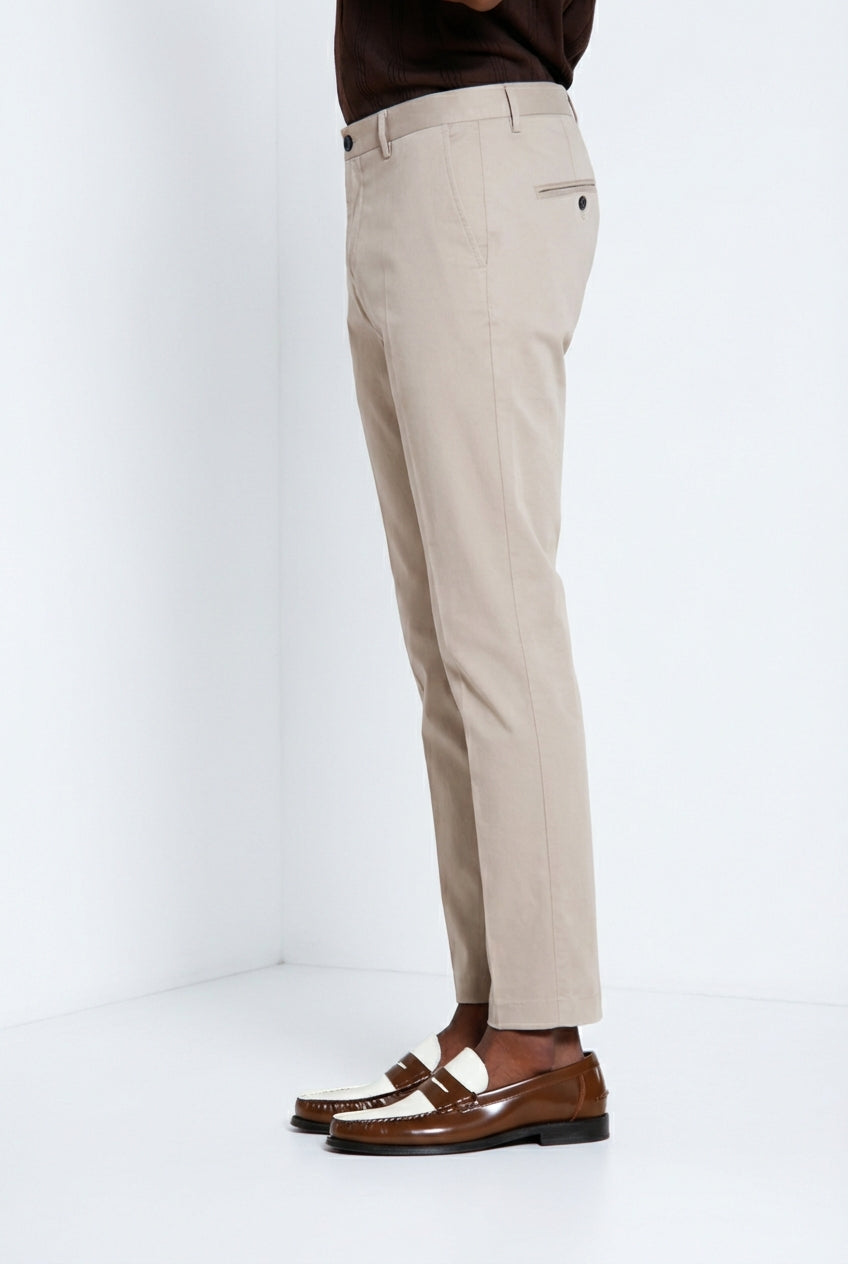 Osaka 1 Pinces men's chino pants in cotton and silk satin carrot fit ①