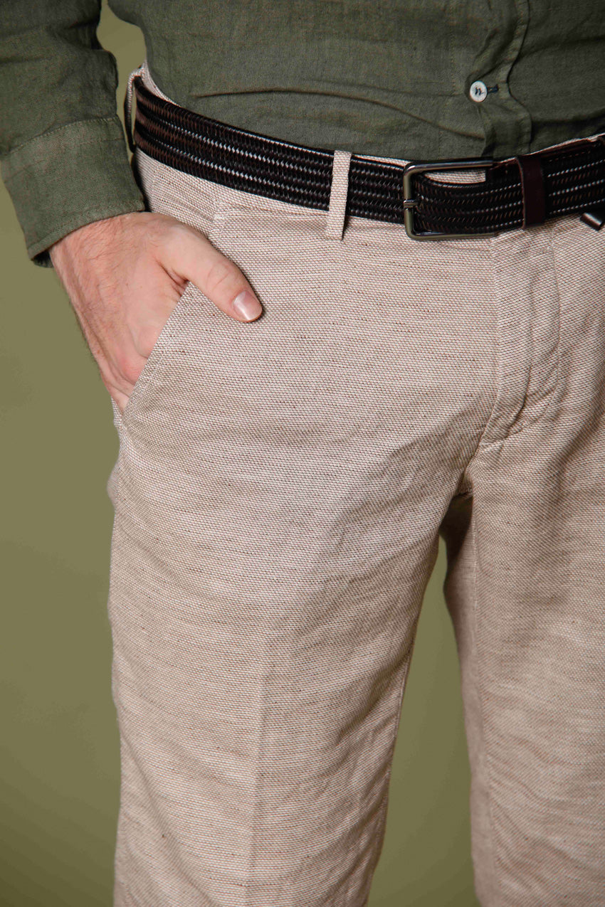 Image 2 du pantalon chino homme en lin et coton stucco à motif œil de perdrix modéle Torino Style par Mason's