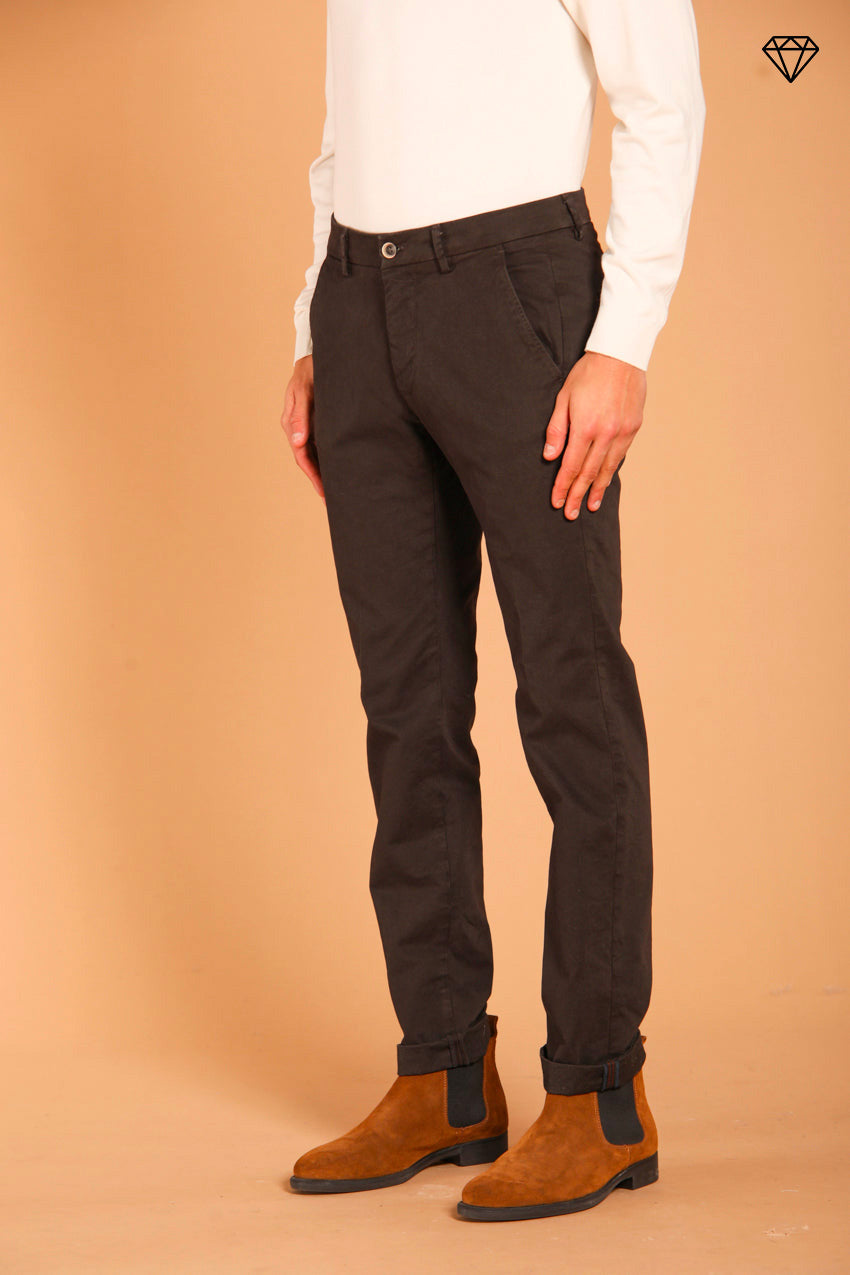 Torino Herren Chino Hose aus Gabardine Slim Fit  ①