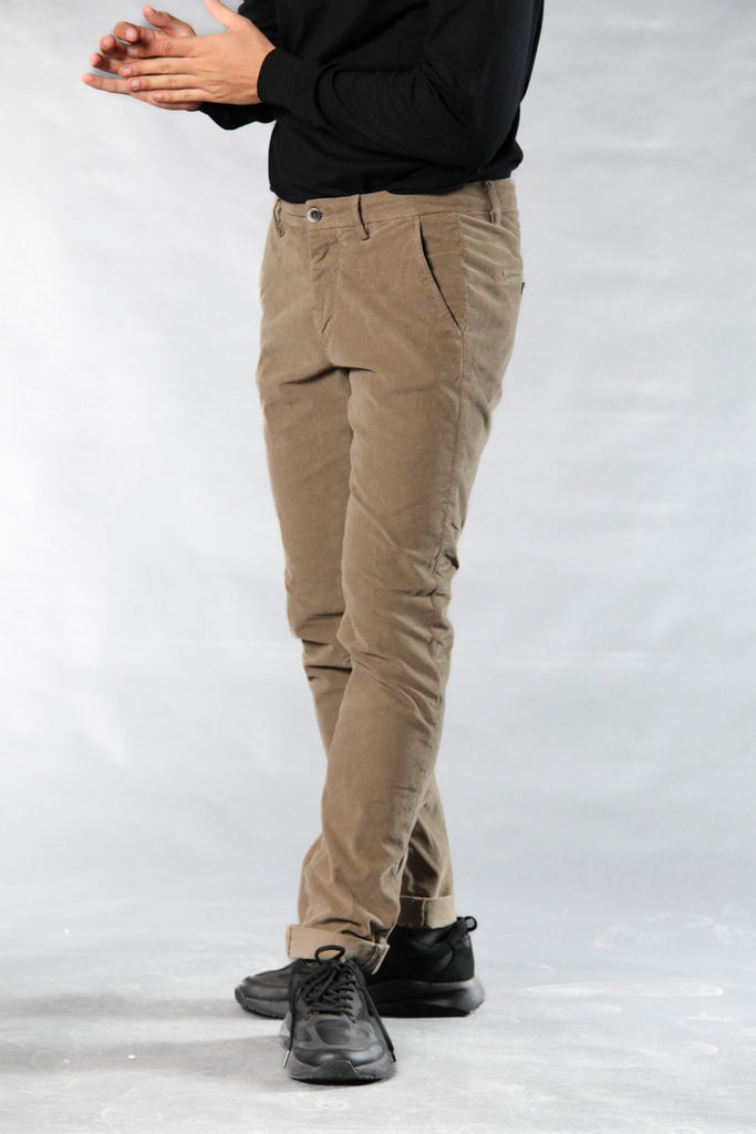Torino Style man chino pants in velvet 1500 stripes slim ①