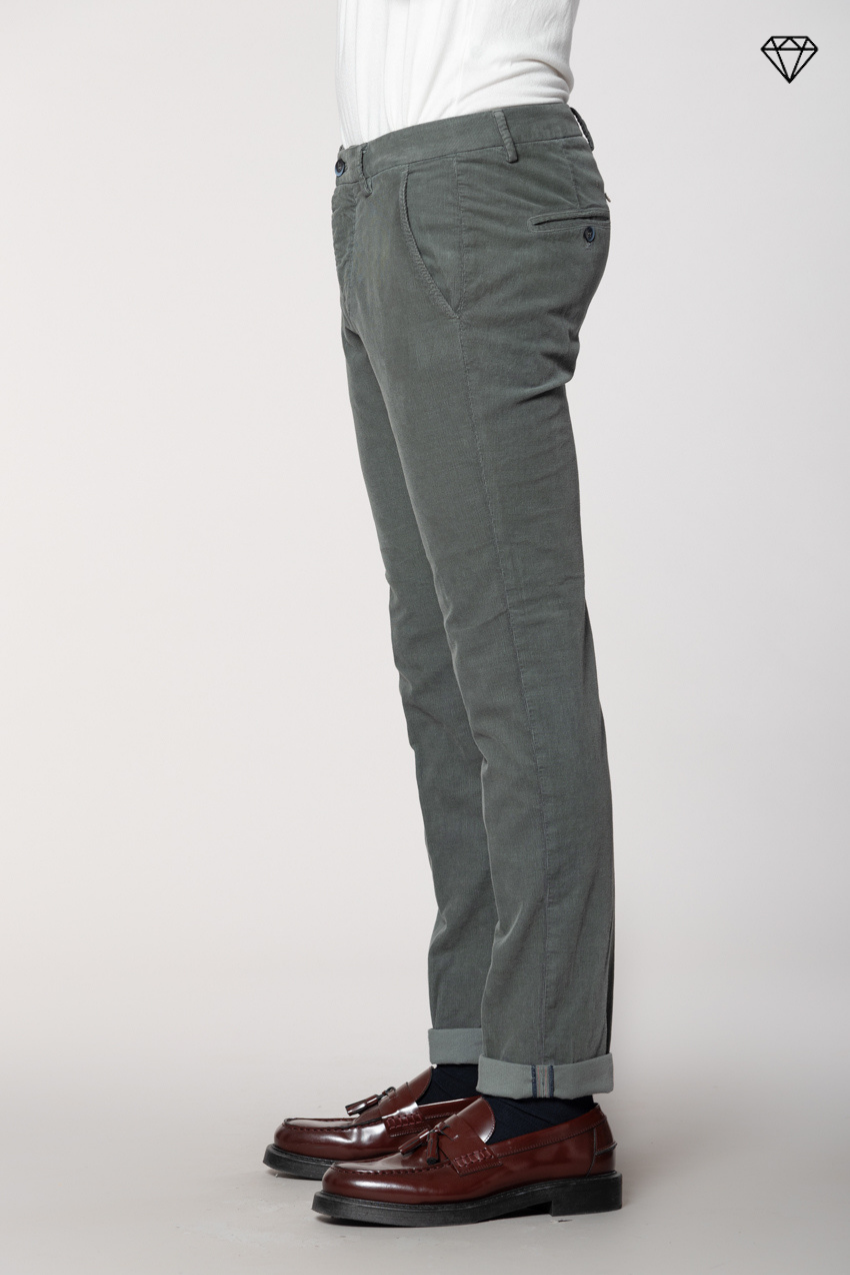 Torino men's chino pants in 1500-ridge corduroy slim fit ①