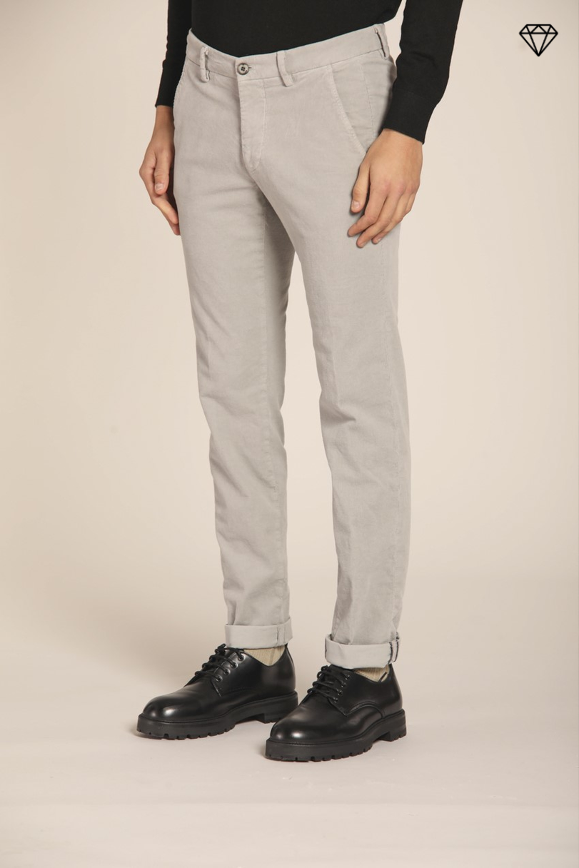 Torino pantalon chino homme en velours 1500 rayé coupe slim  ①