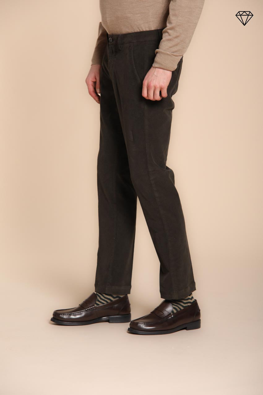 Torino men's chino pants in 1500-ridge corduroy slim fit ①