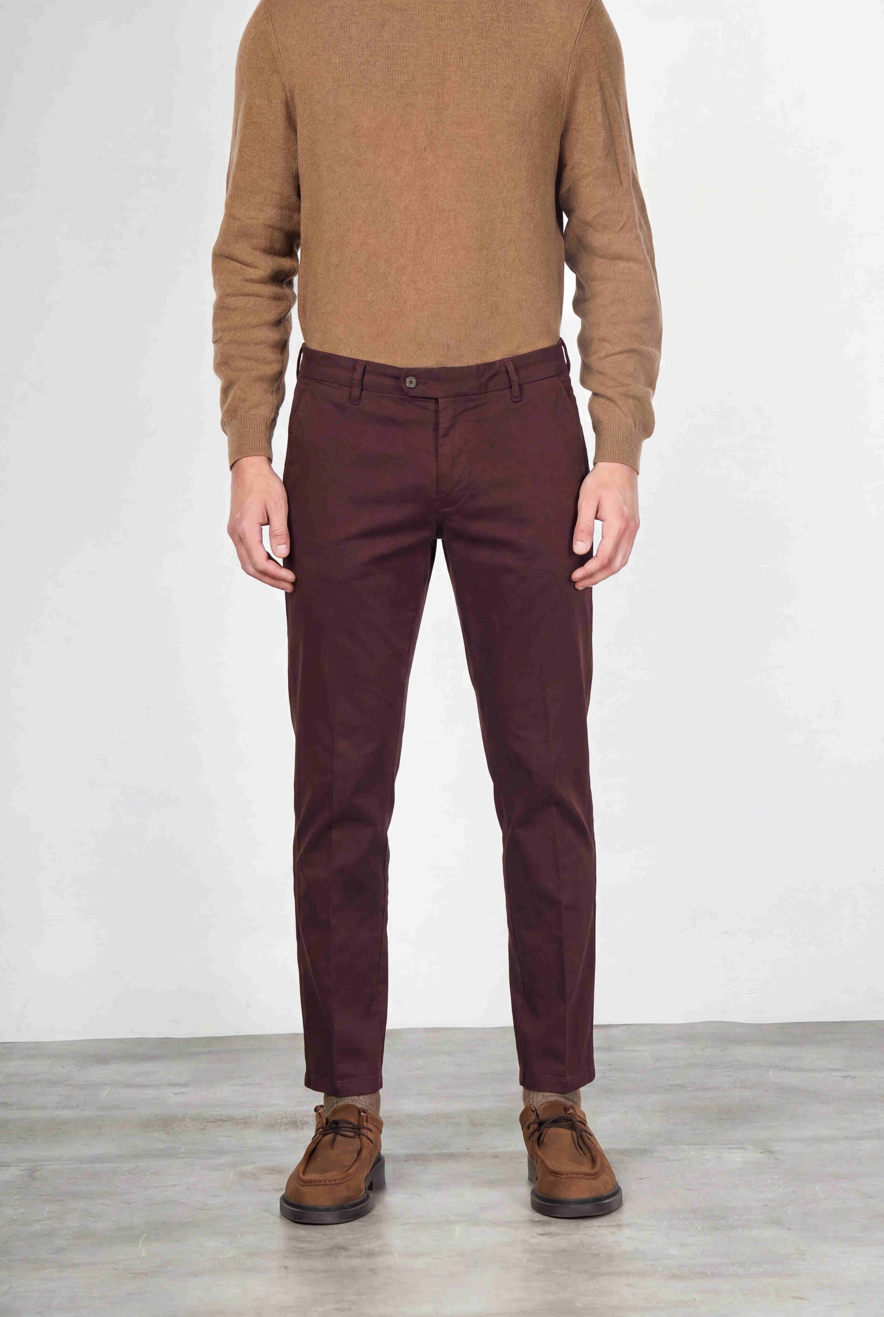 Torino Flex Chinohose für Herren aus Satin, Slim Fit ①