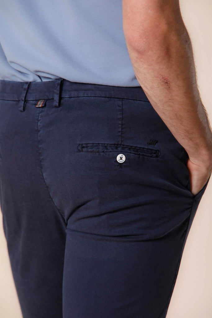 Image 3 of Mason's Torino Summer Color model navy blue cotton twill and tencel men's chino pants