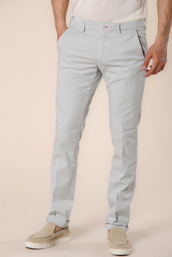 Image 4 of men's cotton twill and light blue tencel chino pants Torino Summer Color pattern by Mason's