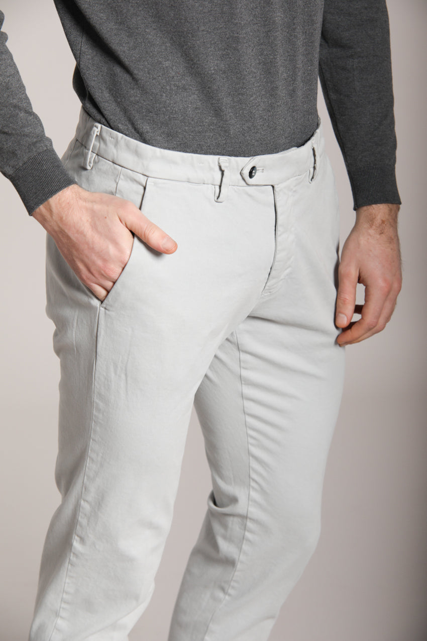 Torino Flex men's chino pants in satin slim fit