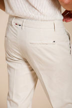 Torino Flex pantalon chino homme en gabardine stretch slim fit ①