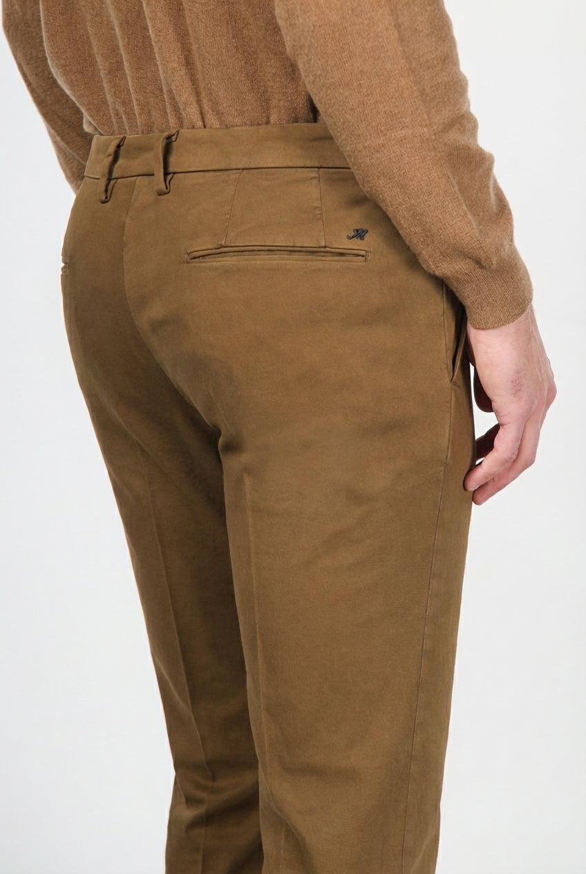Torino Flex men’s chino pants in satin, slim fit ①