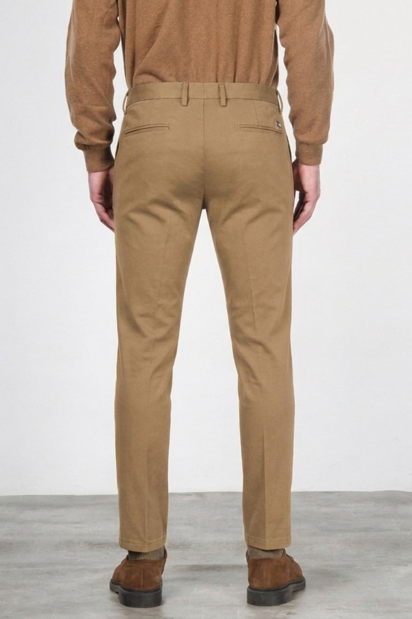 Torino Flex men’s chino pants in satin with slim fit ①
