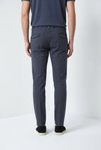 Torino City Icon Flex Hose Chino Herren aus Stretch-Baumwoll- und Leinen-Cavallery slim fit