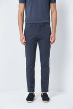 Torino City Icon Flex Hose Chino Herren aus Stretch-Baumwoll- und Leinen-Cavallery slim fit