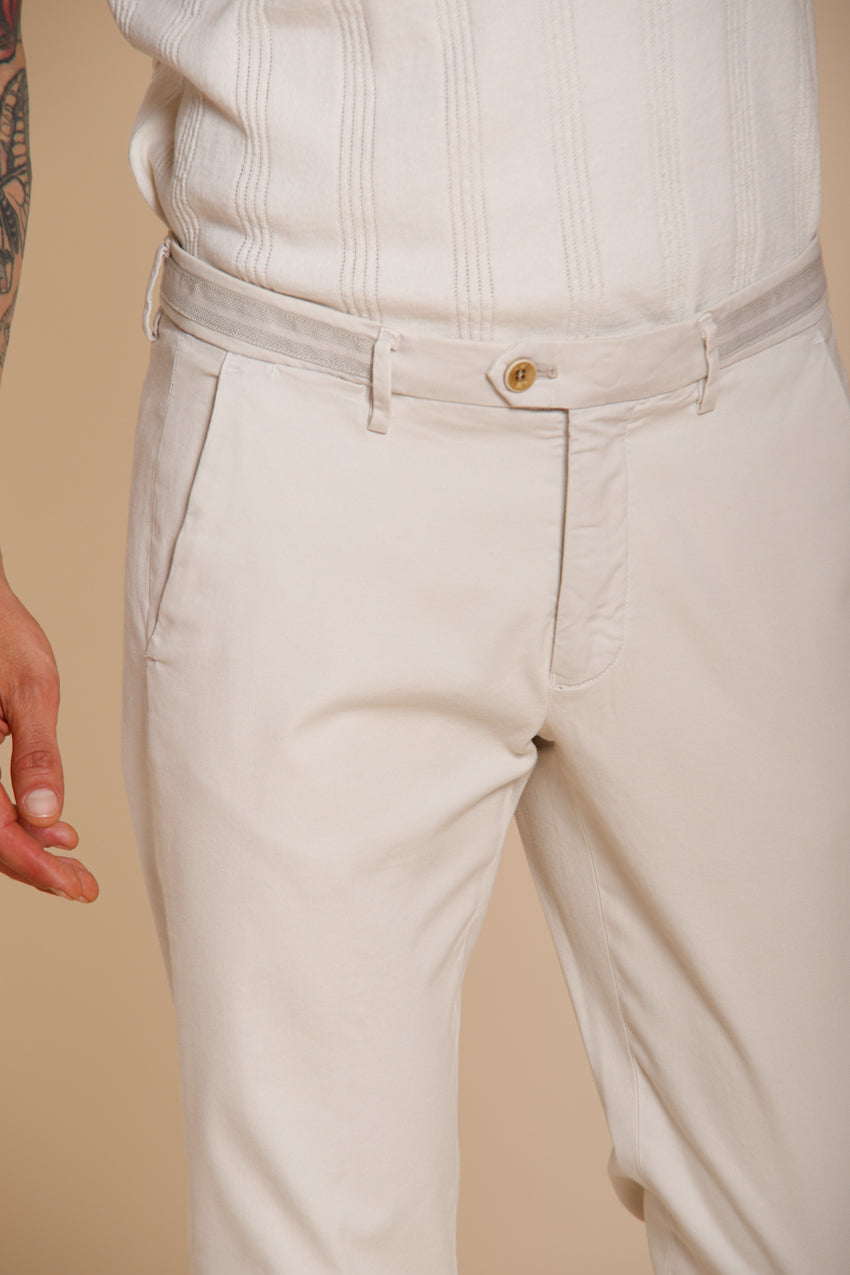 Torino City pantalone chino uomo in tricotina fine di cotone e lyocell slim fit