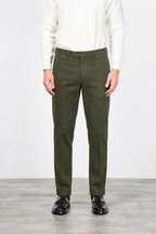Square Work men’s chino pants in stretch bull with relaxed fit
