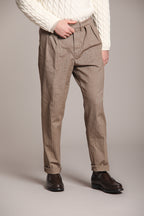 Foto 4 Boston 2 Pinces pantalone chino uomo in resca tinto filo cashmere relaxed fit