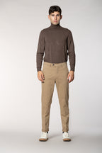 Boston pantalone chino uomo in cotone trama diagonale relaxed fit
