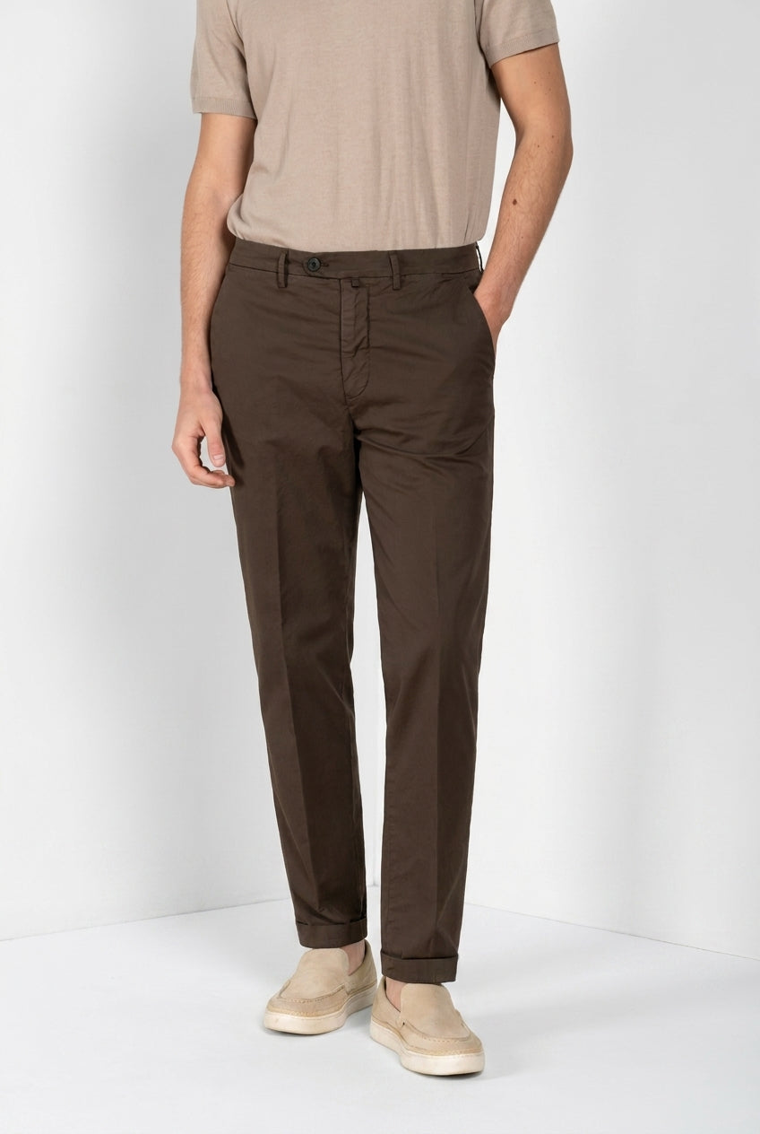 Boston men's chino pants in lightweight stretch twill relaxed fit