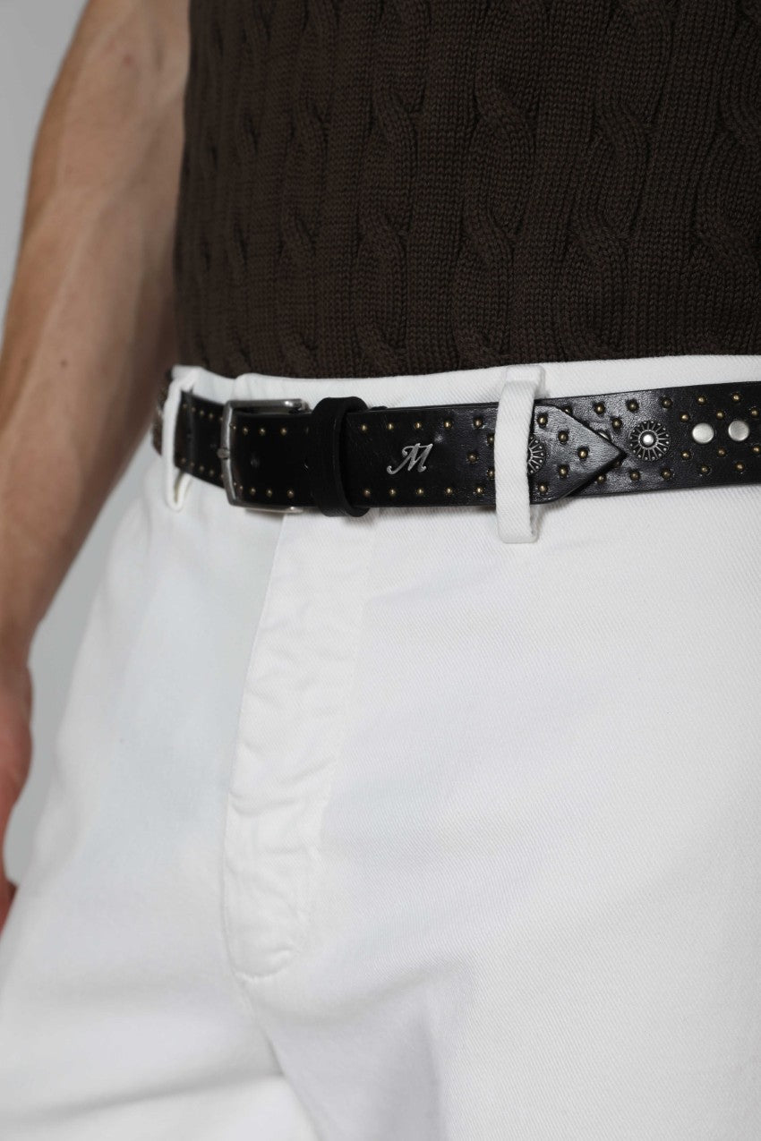 Cintura in pelle fatta a mano con borchie