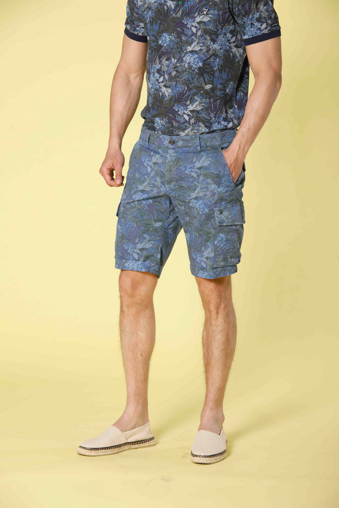 image 1 of men's cargo bermuda in cotton with floreal pattern Chile model in blue royal slim fit by Mason's 