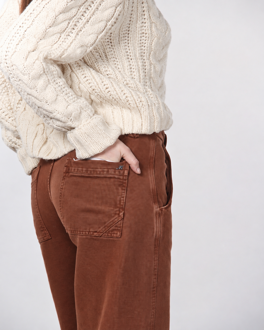 Violette women’s chino pants in twill with balloon fit ①
