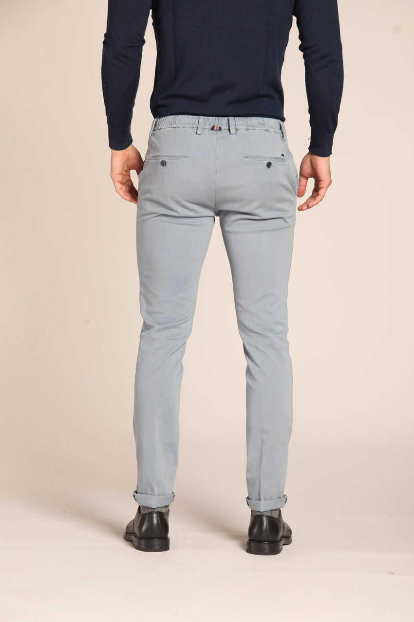 immagine 6 di pantalone chino uomo, modello Milano City String, di colore azzurro, fit extra slim di Mason's