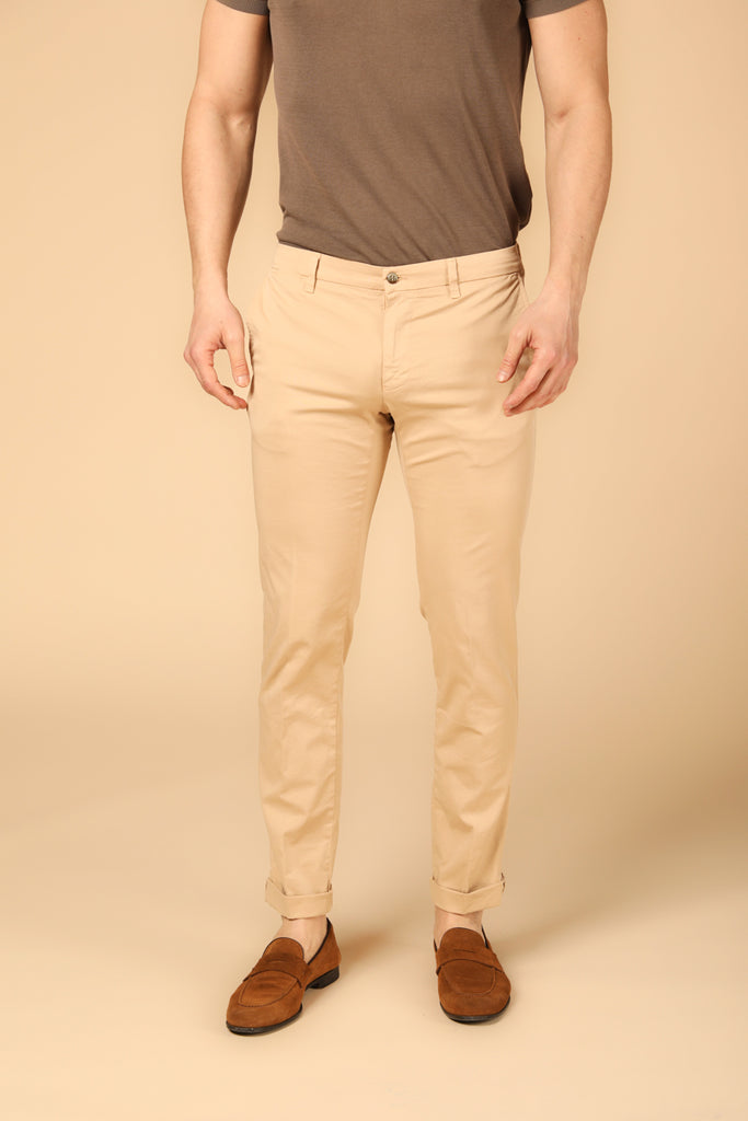 Image 1 of men's New York City model chino pants in dark khaki, regular fit by Mason's