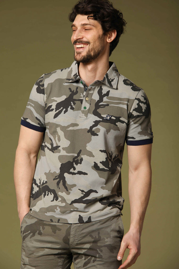 Image 1 of Print, a men's polo shirt with a white camouflage pattern, regular fit by Mason's